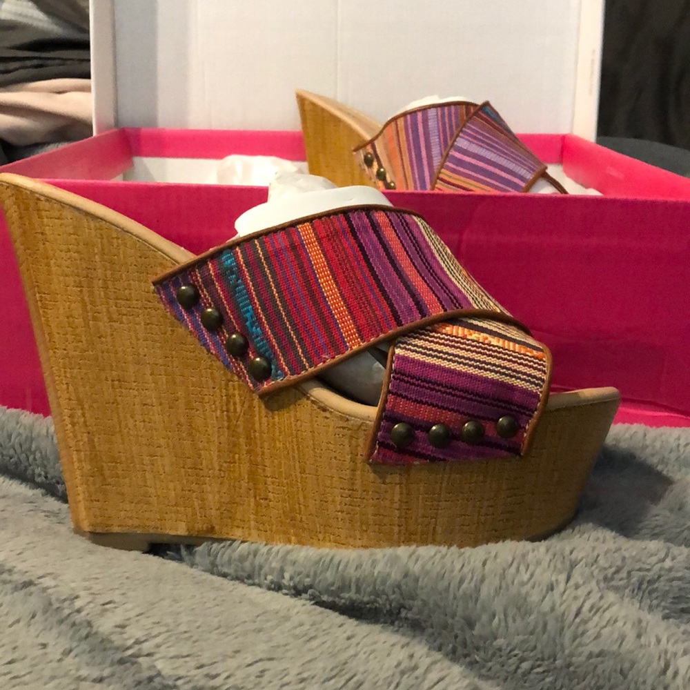 NOT FOR SALE. SOLD. Just Fab Wedge Heels size 8.5
